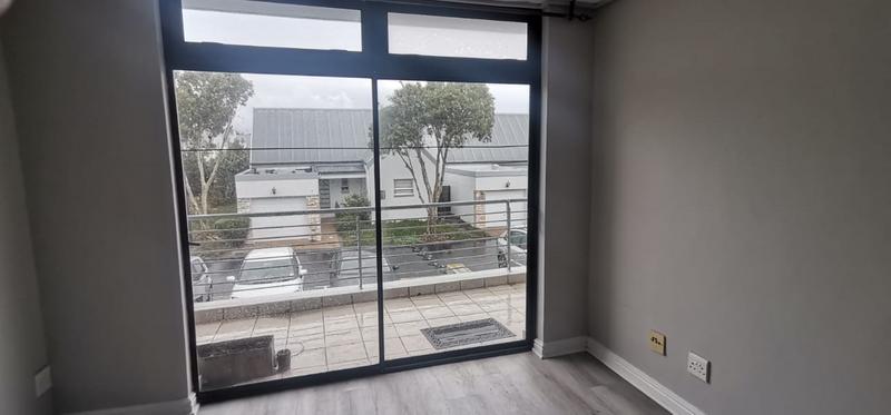 To Let 2 Bedroom Property for Rent in Royal Ascot Western Cape